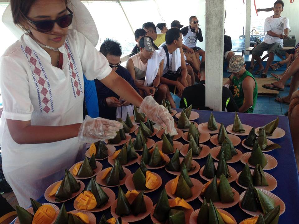 dolphin watching snacks