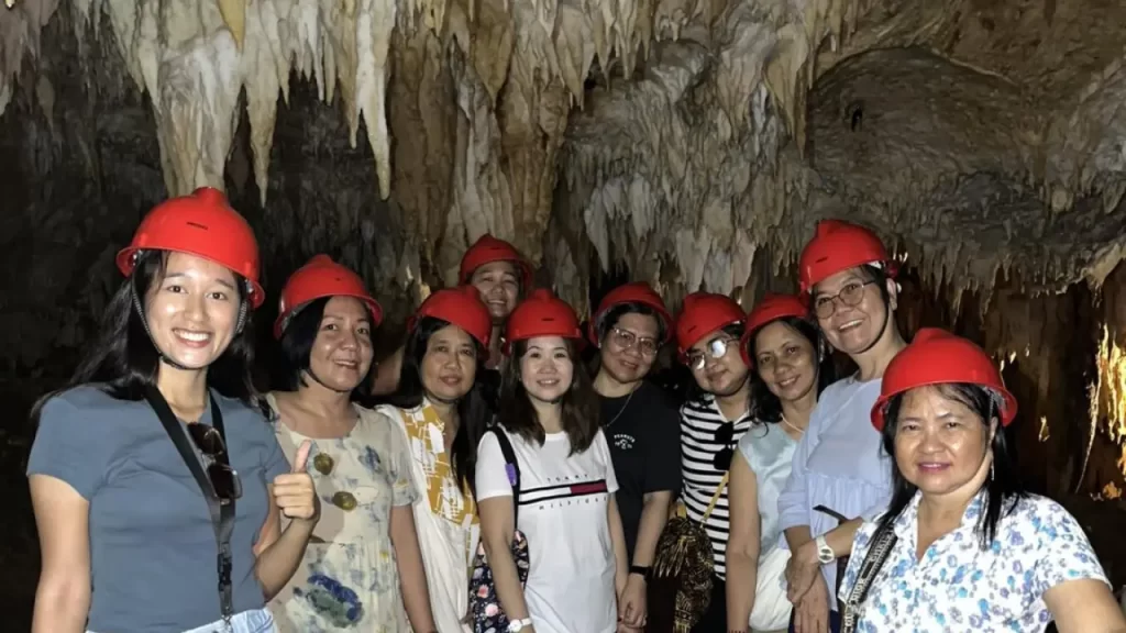 Mabinay 3 Caves Tour canyoning